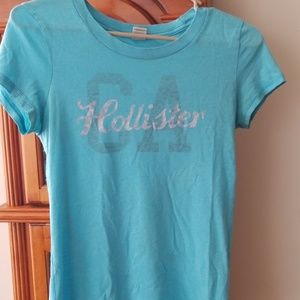 Hollister t-shirt